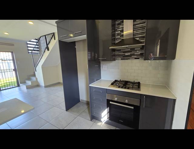 3 BEDROOM FREEHOLD FOR SALE IN ALBERTSDAL